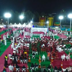 تقني يحذر من 8 أضرار على صحة الطفل جراء استخدام الهواتف والأجهزة اللوحية