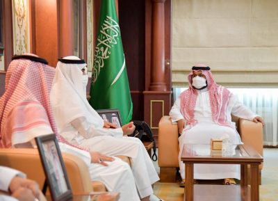 سمو نائب أمير جازان يلتقي رئيس اللجنة الوطنية العقارية باتحاد الغرف السعودية