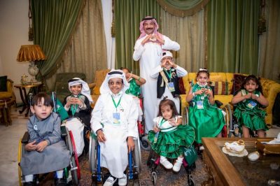 أبناء مركز جمعية الأطفال ذوي الإعاقة ينظمون مسيرة حب للوطن ” مشوار في الدار” بمناسبة اليوم الوطني 91
