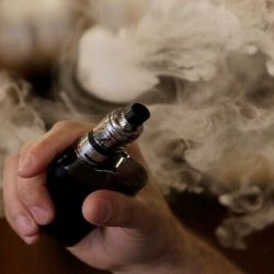 مركز التأهيل الشامل بالأحساء يكرم ادارة الرعاية الصحية المنزلية