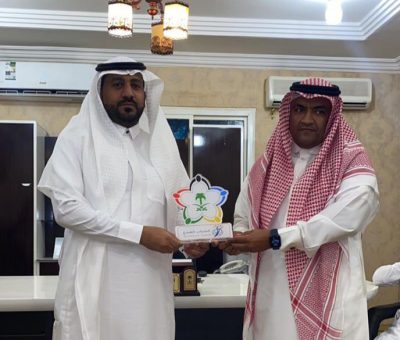 تكريم المشاركين في نجاح فعاليات وزارة الرياضة على شاطىء الشقيق