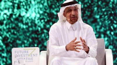 محادثات لإقامة منشآت لصناعة السيارات ومطار في المملكة