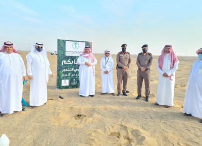 الابيرقي يدشن حملة لنجعلها خضراء بمحافظة خليص