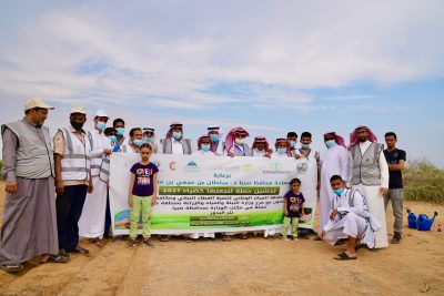 “برعاية المحافظ “بلدية محافظة صبيا تُشارك مكتب وزارة البيئة والمياه والزراعة مبادرة “نثر البذور”