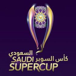 رئيس هيئة الأركان العامة يصل إلى سلطنة عمان ويلتقي بعدد من القيادات العسكرية بالسلطنة