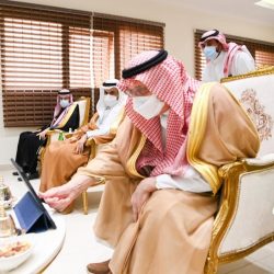 “سمو أمير منطقة جازان وسمو نائبه” يطمئنان على المصابين جراء العملية العدائية بمطار الملك عبدالله بجازان