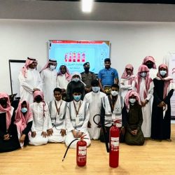أمير الباحة يرعى حفل تخريج أكثر من 4035 طالب وطالبة من جامعة الباحة ويوجه بإنشاء مكتب علاقات الطلاب لربط الخريجين بسوق العمل