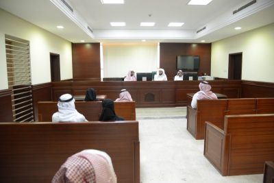 محكمة ترفض حضانة أم لأطفالها.. ومعلمة تحرم طليقها من رؤية أطفاله بسبب صديقتها