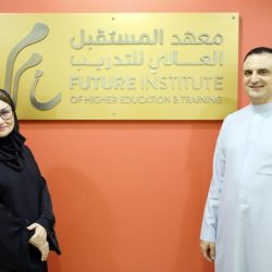 “سمو أمير منطقة جازان وسمو نائبه” يعزيان شيخ شمل جزر فرسان في وفاة شقيقته
