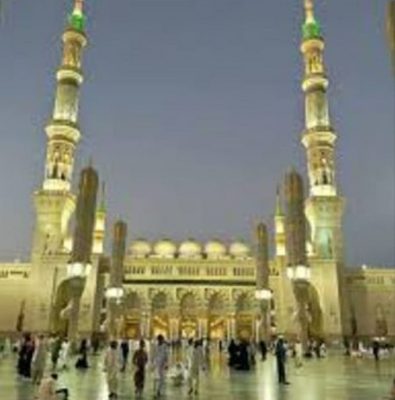4 آلاف معتكف من الرجال والنساء في الحرم النبوي هذا العام..