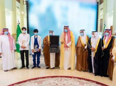 سمو أمير منطقة الباحة يستقبل اعضاء جمعية “بر الباحة” ويدشن مبادرة “عصامي” للمتفوقين من أبناء مستفيدي الجمعية