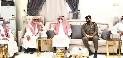 محافظ ضمد ومفتي منطقة جازان يُعزيان شيخ قبيلة “المطاهرة الحازمي” في وفاة زوجته..