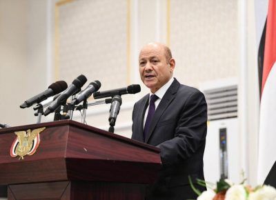 رئيس مجلس القيادة يتلقى برقيتي تهنئة من خادم الحرمين الشريفين وولي عهده..