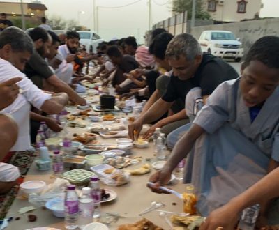 شباب قرية أبو المض يقيم إفطار جماعي