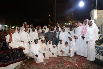 وفد امريكي يطلع على العادات والتقاليد المكية في العيد ويشيد بشباب مكة