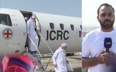 فيديو”ضمن المبادرة السعودية الإنسانية”التحالف: 108 أسرى نقلوا لعدن، و 9 لصنعاء،