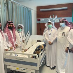 وزير النقل يوجه بتشكيل لجنة عاجلة للتحقيق في عدم انتظام الرحلات بمطار الملك عبدالعزيز بجدة..