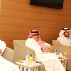 مدير عام تعليم جازان يدشن مبادرة “يستفتونك”