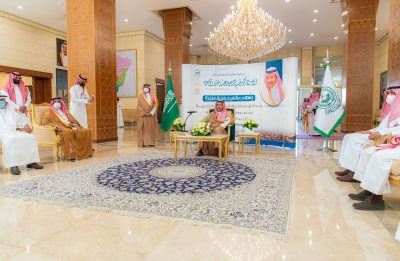 سمو الأمير حسام بن سعود يفتتح عدد من المشروعات البلدية الحديثة في مدينة الباحة ومحافظاتها..