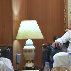 “بالفيديو والصور “مجمع مدارس نيدمجبا بمحافظة فيفاء يكرّم المتقاعدين ويهنئ الخرّيجين