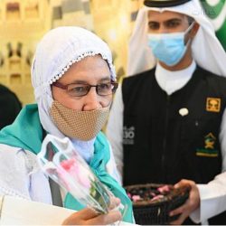 جمعية الإمارات للسرطان تكرم طالبات على جهودهن الإنسانية..