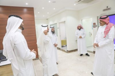 مدير وحدة الحماية الأسرية يزور جمعية أسرة ببريدة..