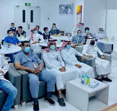 مستشفى الحُرّث يدرب منسوبيه على الحماية من الإشعاع.. 