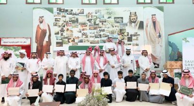 محافظ ضمد يختتم فعاليات مبادرة مدرستي الخضراء بمدرسة أبي فراس الحمداني المتوسطة..