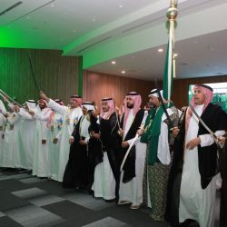 سعادة مدير عام فرع وزارة الإعلام بمنطقة مكة المكرمة يكرم الزميل الأستاذ منصور نظام الدين