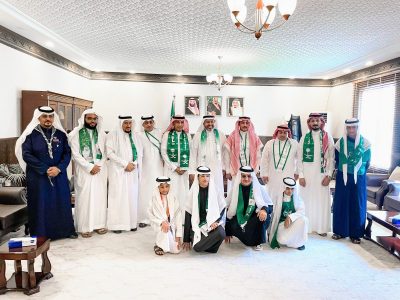 مدير مكتب تعليم ضمد ومجموعة من الطلاب يزورون ويهنئون محافظ ضمد باليوم الوطني الـ92… 