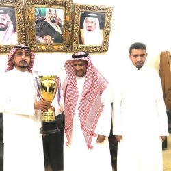 وسط حضور كثيف..محافظ العقيق يدشن حفل اهالي المحافظة…