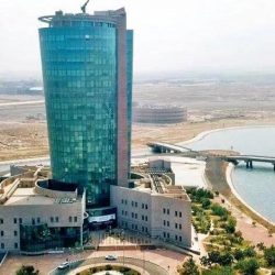 رئيس نادي البر التطوعي يزور جامعة الأعمال والتكنولوجيا لتعزيز العمل الاجتماعي التطوعي