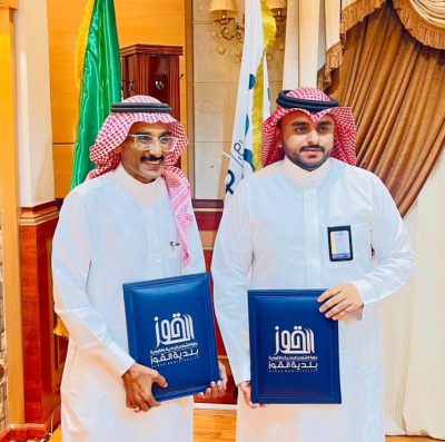 بلدية القوز ونادي الشارقة يوقعان عقد شراكة مجتمعية لدعم وتطوير الطرفين