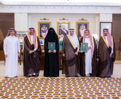 سمو أمير القصيم يشهد توقيع اتفاقية تعاون مشتركة بين اللجنة النسائية التنموية وجمعية الزواج والتنمية الأسرية برياض الخبراء