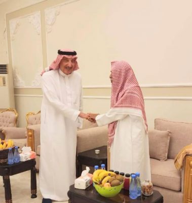 سمو أمير منطقة جازان يزور الشيخ أحمد معافا والأديب حجاب الحازمي..