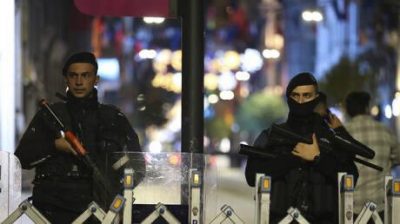 وزير الداخلية التركي يُعلن القبض على الشخص المتورط في وضع قنبلة أدت إلى انفجار بوسط إسطنبول