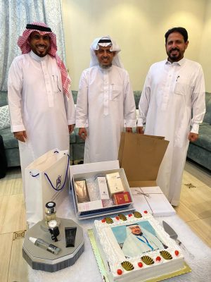 بعد مسيرة حافلة بالعطاء والوفاء المربي الشيخي يترجل عن صهوة جوادة بعد ٣٨عاماً في سلك التعليم