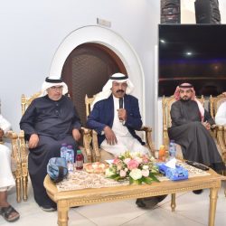 الحكمي يعتمد ترقية عدد من منسوبي بلدية صامطة