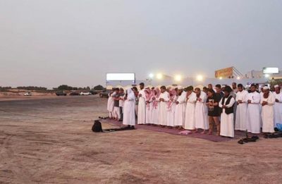 35 مشاركاً من الجاليات في شاطئ نصف القمر بجمعية الدعوة “نور”…
