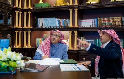 سمو أمير منطقة الباحة يستقبل مدير فرع وزارة النقل بالمنطقة ويؤكد على سرعة انجاز أعمال مشاريع الطرق