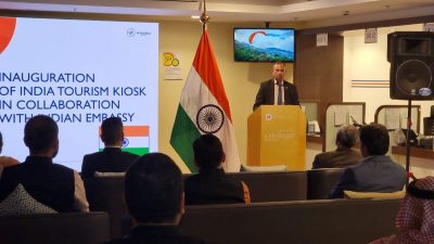 القائم بالأعمال في السفارة الهندية بالرياض يفتتح أول جناح للسياحة الهندية في السعودية