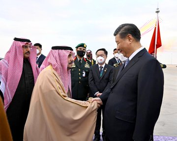 “بدعوةٍ من خادم الحرمين الشريفين” رئيس جمهورية الصين الشعبية يصل إلى “الرياض”فيديو”