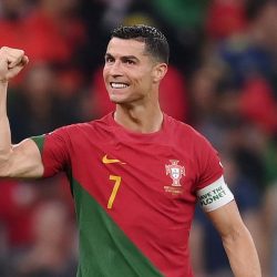 سمو أمير الجوف يطّلع على التقرير السنوي لفرع الهلال الأحمر بالمنطقة ويكرم مواطنتين لإنقاذهم حياة أشخاص