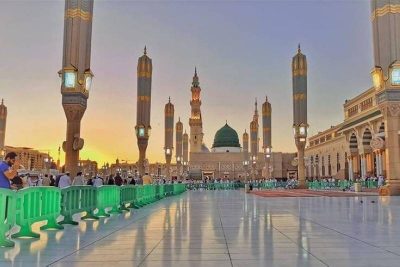 كشف تفاصيل واقعة دخول امرأتين غير مسلمتين لساحات “المسجد النبوي”