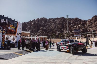 العطية وأبو عيشة في الصدارة بعد المرحلة التأهيلية لرالي حائل