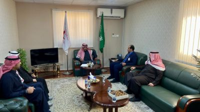 مدير الهلال الأحمر بالجوف يستقبل مدير المعهد الصناعي الثانوي بالمنطقة