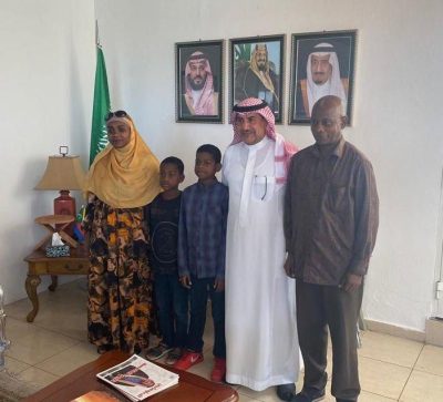 سفارة خادم الحرمين الشريفين في جزر القمر تعيد مسيرة تكريم أهل القرآن…