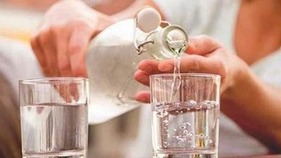 مركز متخصص : الجسم يحتاج 6 إلى 8 أكواب ماء يومياً