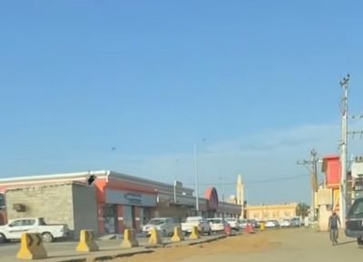 حفريات مشروع تصريف مياه الأمطار القريبة من سوق ضمد الداخلي تسبب زحام في أول يوم من شهر رمضان المبارك…