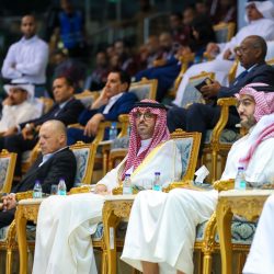 “فيديو”لحظة وصول رائدا الفضاء السعودِيَين ريانة برناوي وعلي القرني مطار الملك خالد الدولي